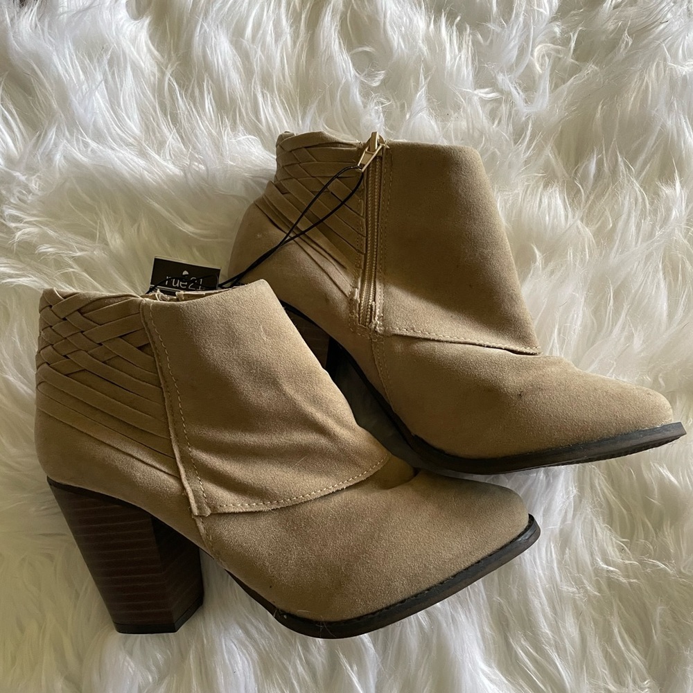 Heel Short Boots